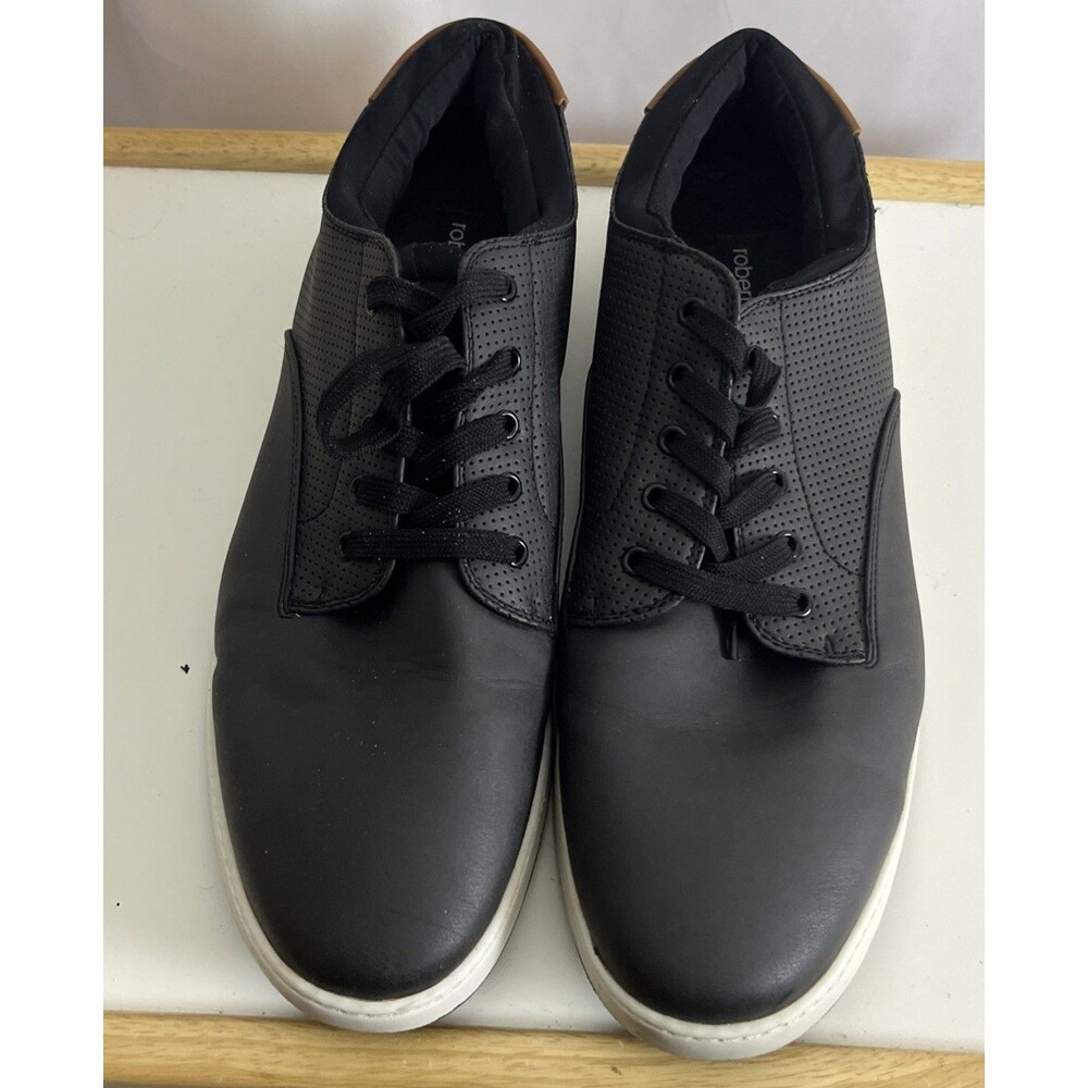 Robert David Black Low Top Casual Men’s Snikers Size 13 M Comfortable Matrix